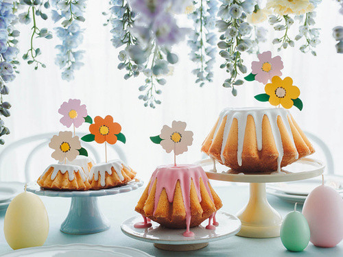 Toppery na tort Kwiaty 13cm 8szt KPT64 PartyDeco